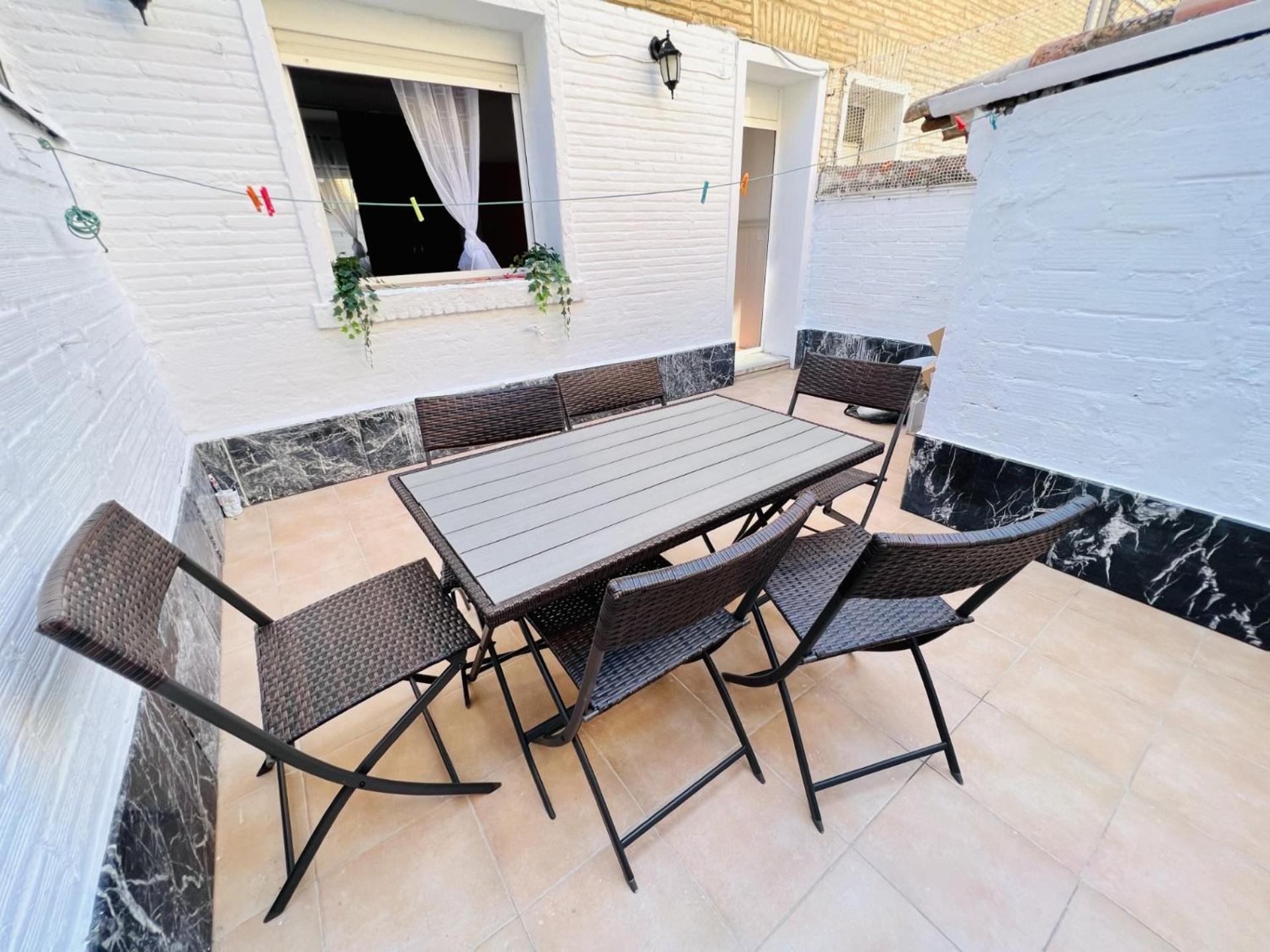 Apartamento Betty Apartment Zaragoza Exterior photo